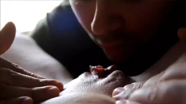 Девушки кончают от языка мужчины
